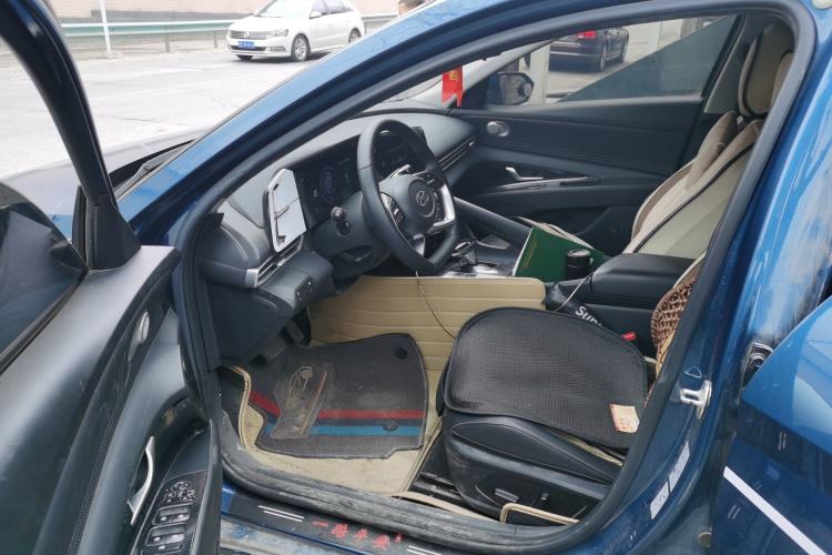 Used Hyundai Elantra 2022 1.5L CVT LUX Prestige Edition