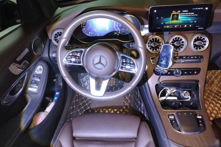 Used Mercedes-Benz GLC 2021 GLC 260 L 4MATIC Luxury Model Steering Wheel