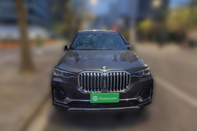 Used BMW X7 2021 xDrive40i Luxury Package with Premium Features