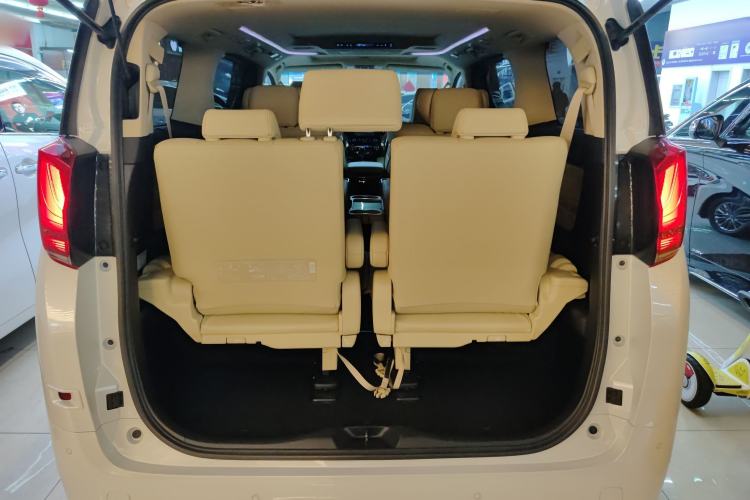 Used Toyota Alphard 2019 Dual-Engine 2.5L Luxury Edition
