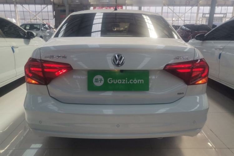 Used Volkswagen Jetta 2019 Dream Edition 1.5L Automatic Fashionable Version
