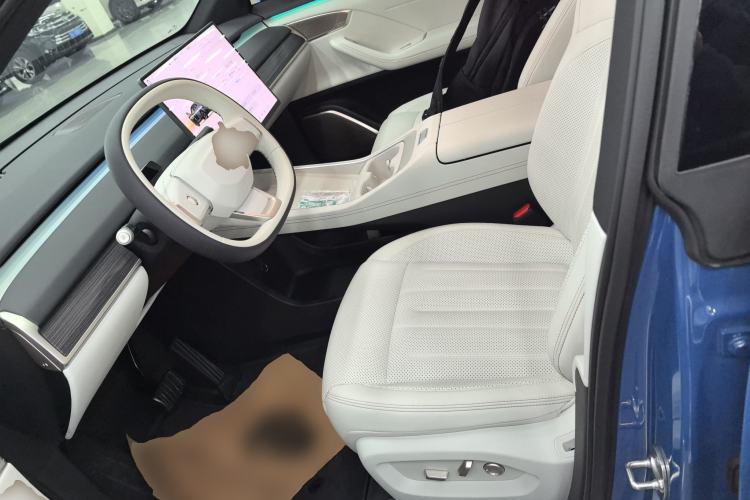 Used ONVO L60 2024 60 kWh Rear-Drive Version
