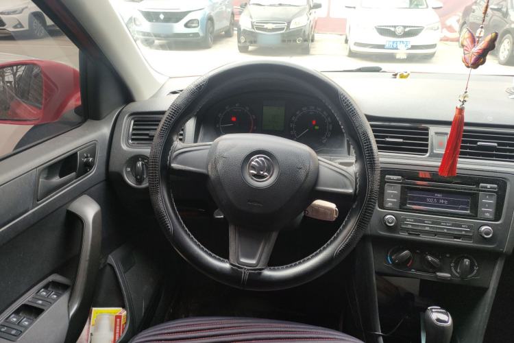 Used Skoda Rapid Spaceback 2014 1.6L Automatic Enjoyment Edition