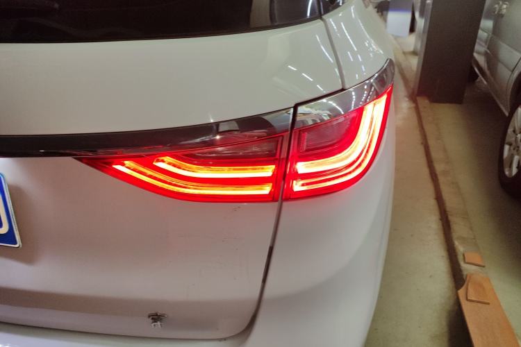 Used BYD Song MAX 2017 1.5T Automatic Smart Connect Luxury 7-Seater
