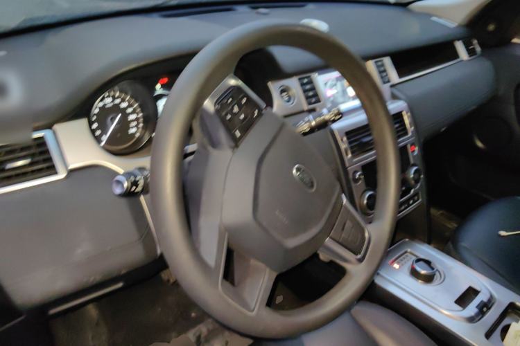 Used Land Rover Discovery Sport 2018 240 PS PURE Edition
