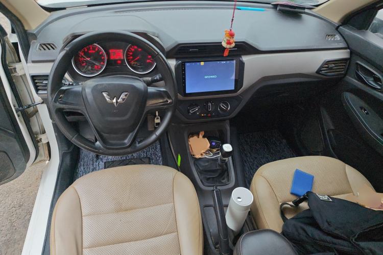 Used Wuling Hongguang 2019 1.5L S Standard Version China VI LAR