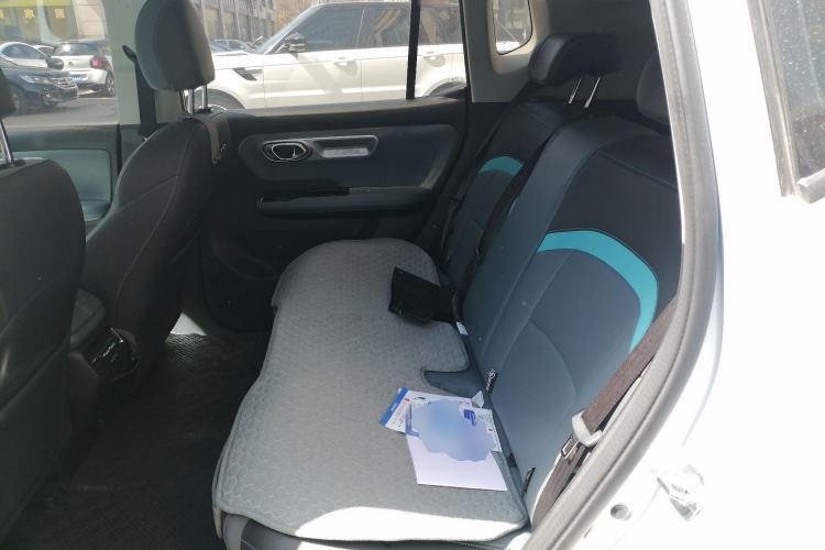 Used AION Y 2023 Younger Star Edition Left Rear Seat