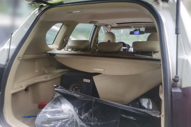 Used Haval H6 2013 Upgraded Model 2.4L Automatic Two-Wheel Drive Prestige Version
