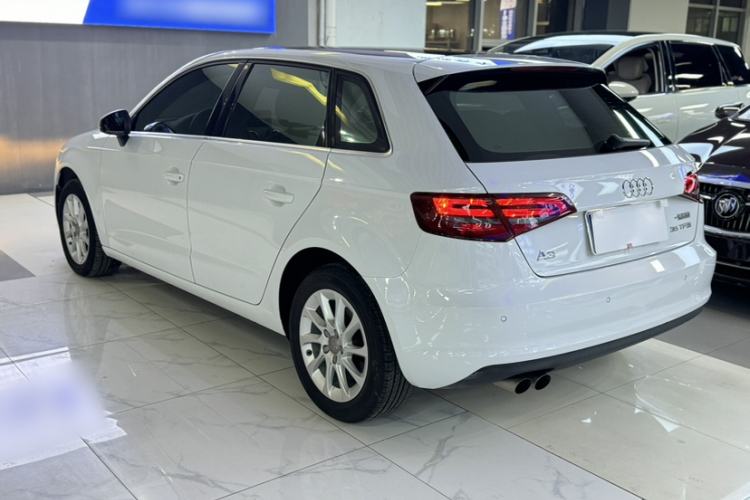 Used Audi A3 2014 Sportback 35 TFSI Automatic Ambition Edition Exterior 3