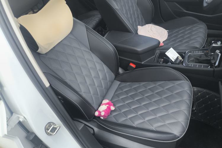 Used Volkswagen Sagitar 2023 280TSI DSG Excellence Edition Right Front Seat