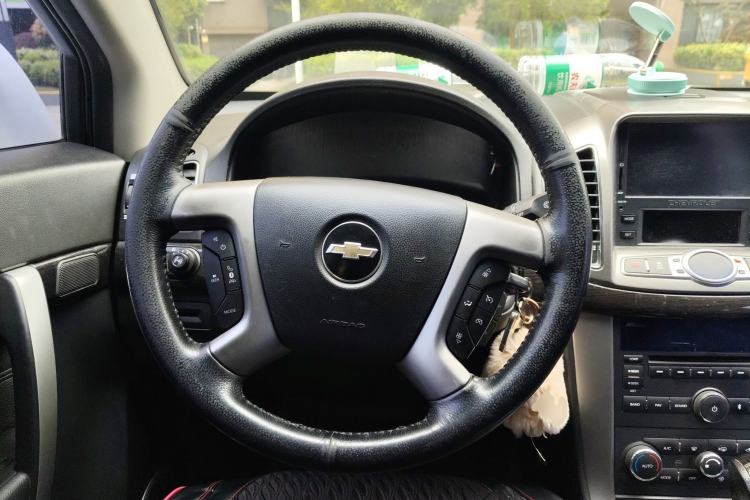 Used Chevrolet Captiva 2014 2.4L 4x4 Flagship Edition 7 Seats Steering Wheel