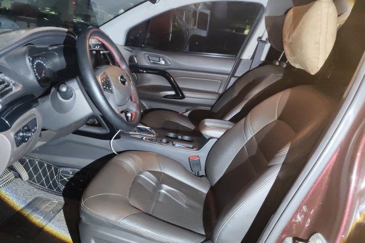 Used GAC Trumpchi GS4 2017 235T Automatic Two-Wheel Drive Luxury Smart Connectivity Version Left Front Seat