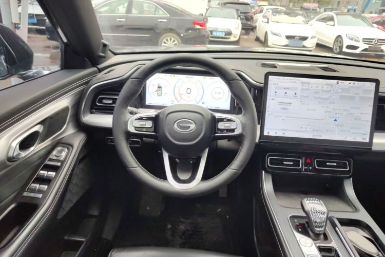 Used GAC Trumpchi GS8 2024 Linghang Series 2.0 TGDI Two-Wheel Drive Luxury Smart Connectivity Version