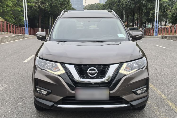 Used Nissan X-Trail 2017 2.5L CVT Leading Edition 4WD
