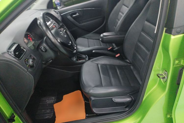 Used Volkswagen Polo 2014 1.6L Automatic Luxury Edition
