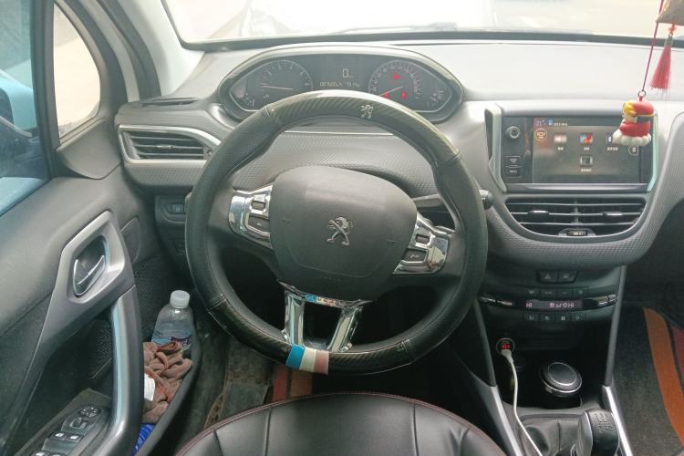 Used Peugeot 2008 2014 1.6L Manual Fashion Edition Steering Wheel