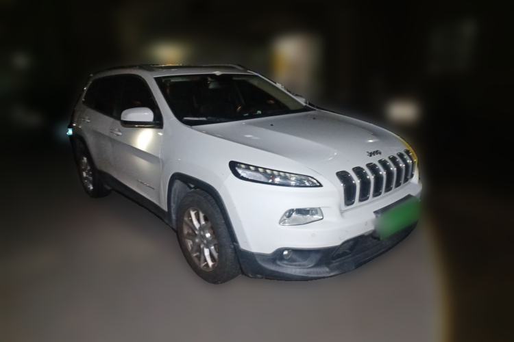 Used Jeep Cherokee 2016 2.0L Superior Edition
