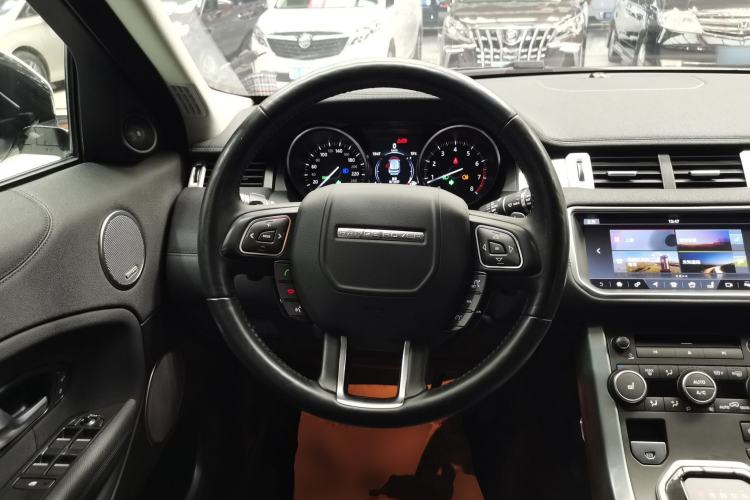 Used Land Rover Range Evoque 2018 240 PS SE Smart Brilliance Edition
