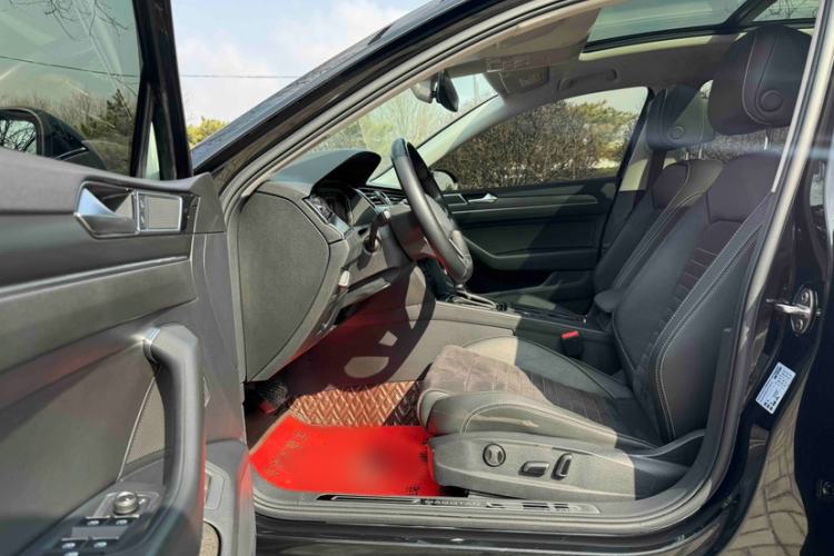 Used Volkswagen Magotan 2020 380TSI DSG Luxury Version Interior 2