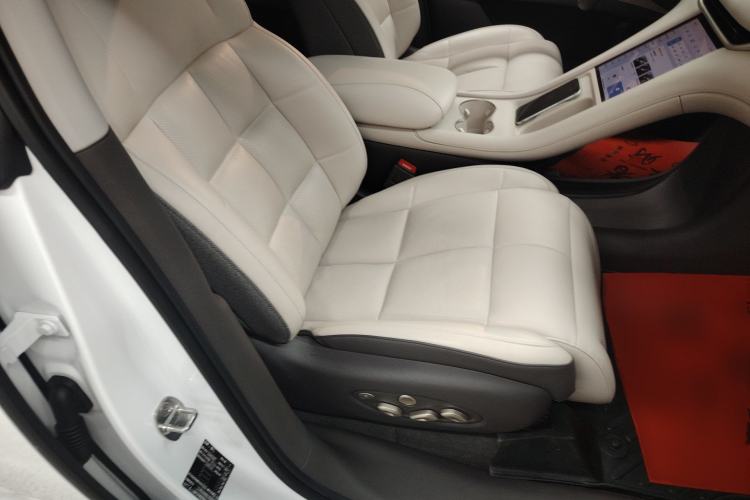 Used IM LS6 2025 Lingxi Intelligent Driving Edition Right Front Seat