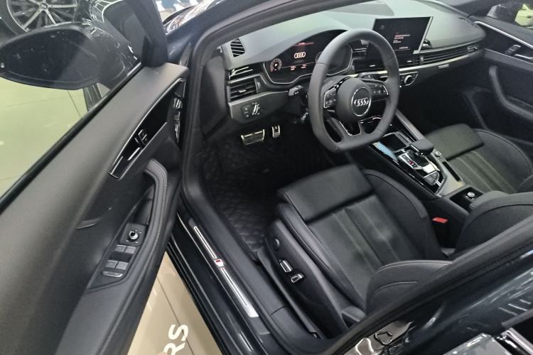 Used Audi A4L 2024 40 TFSI Luxury Dynamic Edition