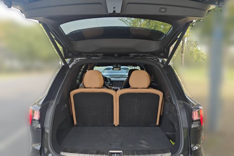 Used Lynk & Co 09 EM-P 2021 2.0T PHEV Halo Six-Seater
