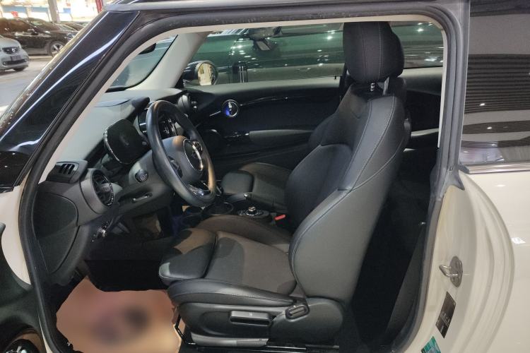 Used MINI MINI 2021 1.5T COOPER Classic Edition