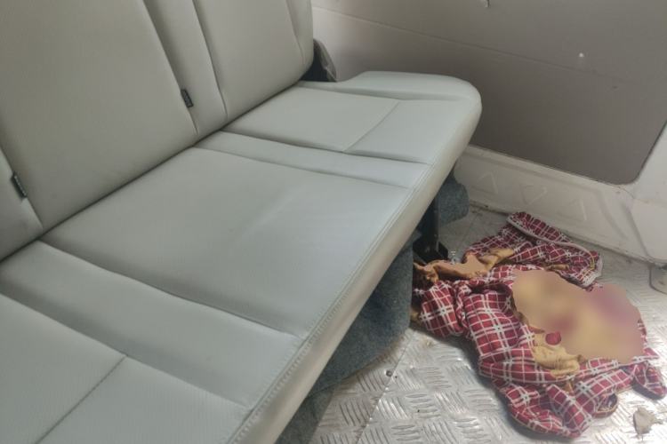 Used Jinbei New Hiace X30L 2016 1.5L Business Edition DLCG14 Left Rear Seat