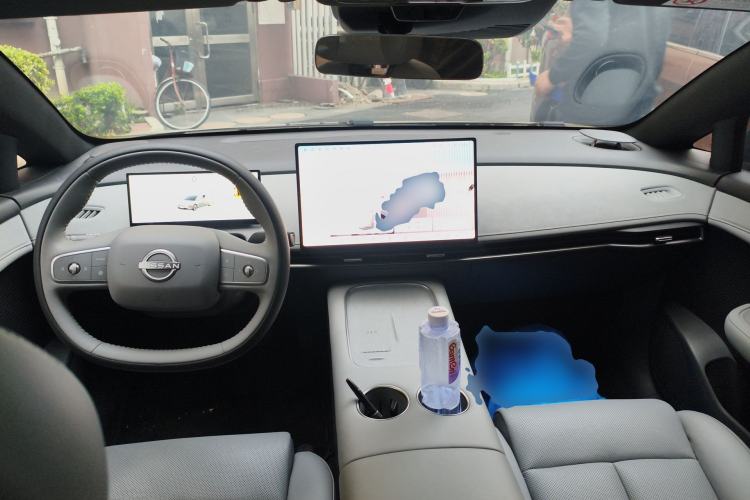 Used Nissan N7 2025 510 Pro Center Console