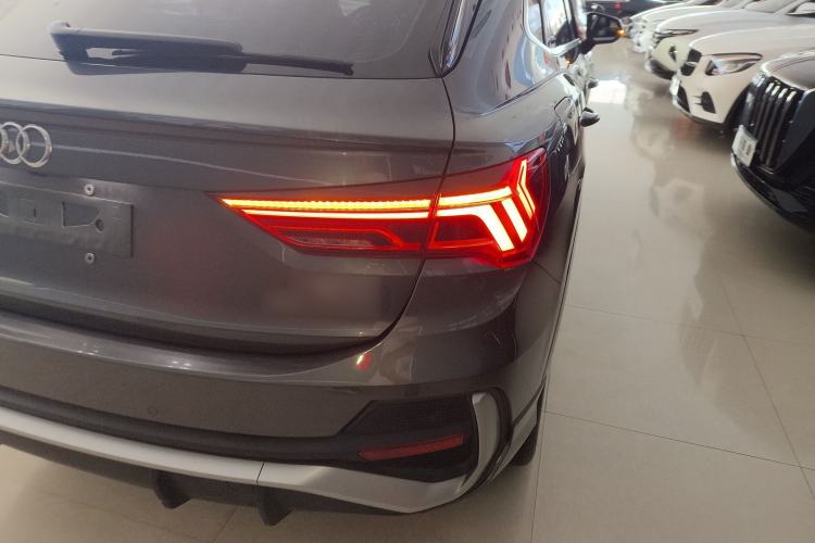 Used Audi Q3 Sportback 2020 40 TFSI Fashion Model
