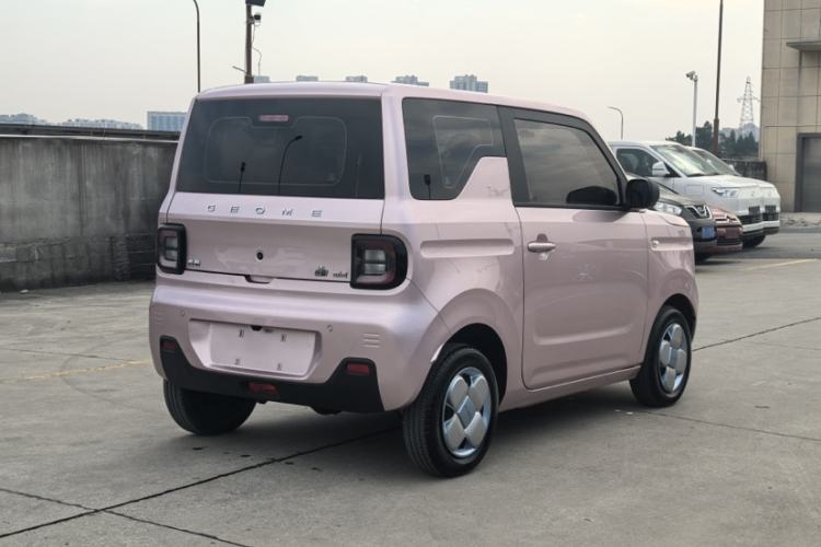 Used Geely Galaxy Panda 2023 Panda Mini 200km Endurance Bear Exterior 1