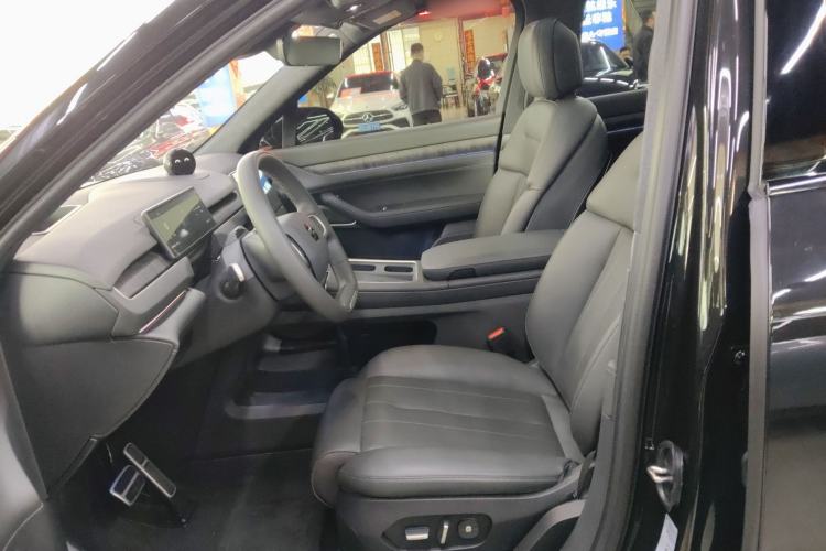 Used Nio ES8 2023 75 kWh Left Front Seat