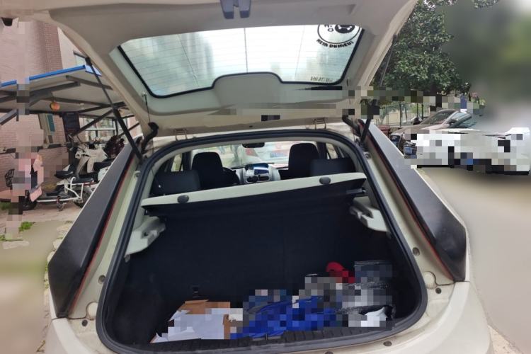 Used MG 3 2014 1.5L AMT Elite Edition Trunk