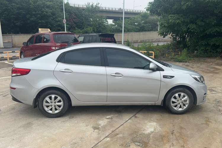 Used Kia K2 2015 Sedan 1.4L MT GLS