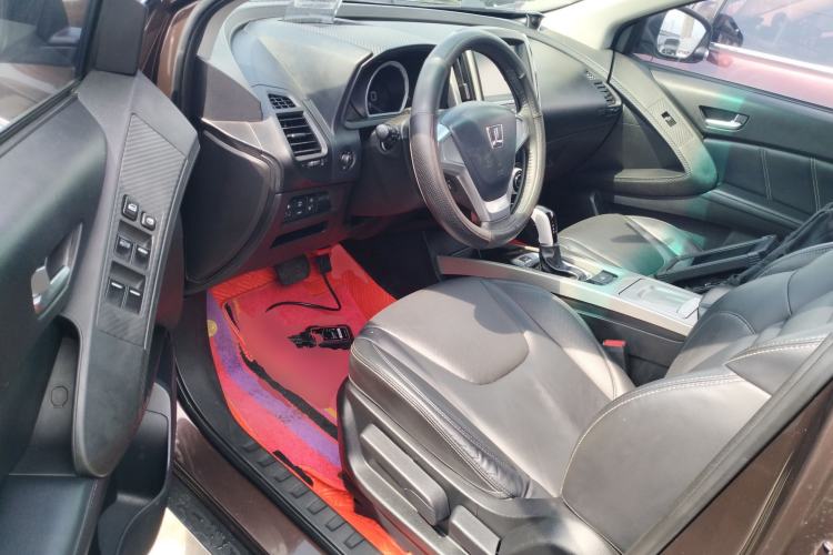 Used Luxgen U6 SUV 2015 1.8T Fashion Edition Driver Seat