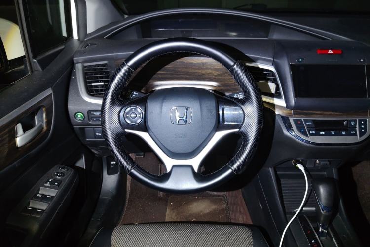 Used Honda Jade 2017 1.8L automatic Comfort version 5 seats