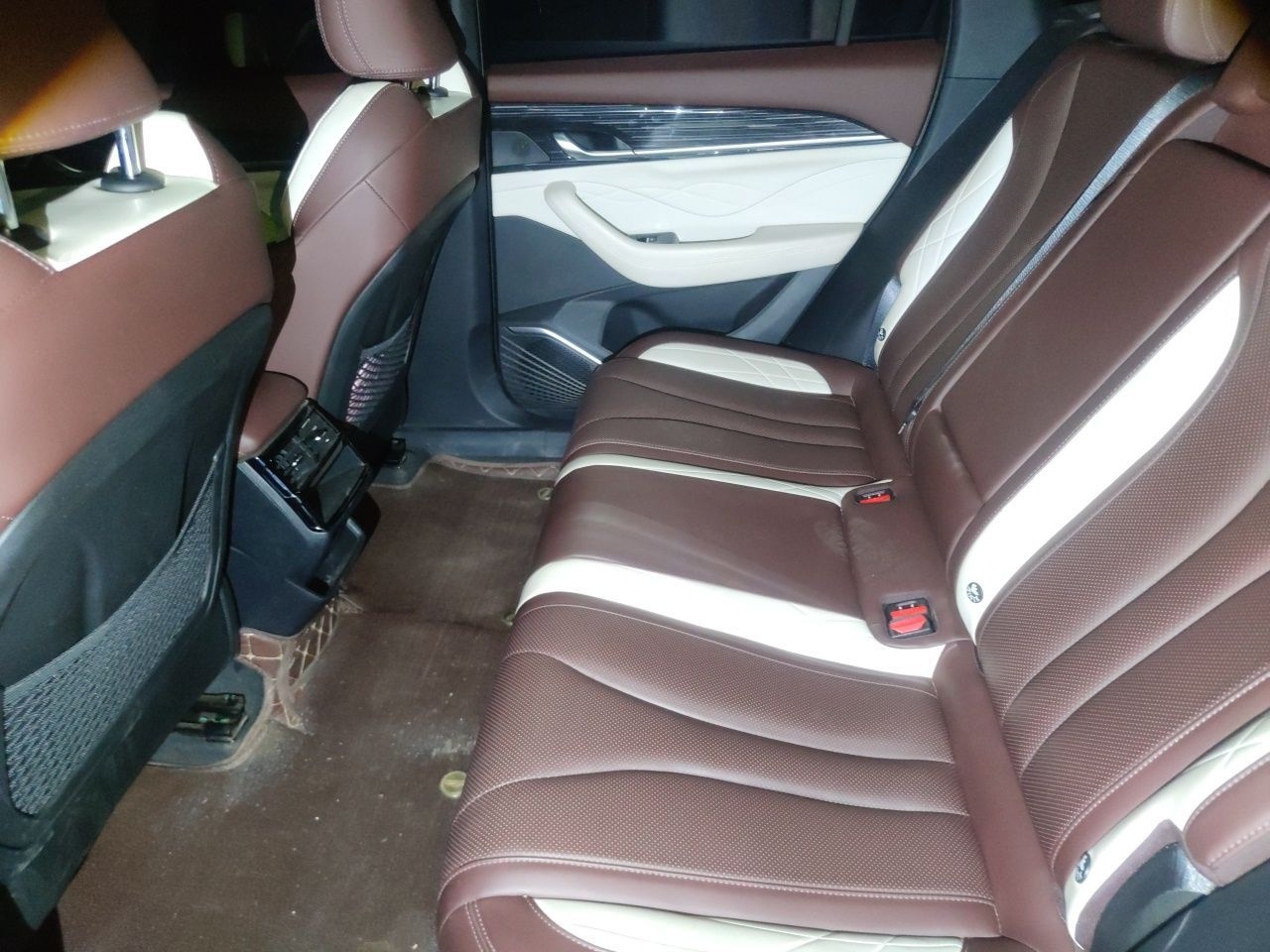 Geely Auto Monjaro L 2024 2.0TD High-Power Automatic Two-Wheel Drive Yunqi Version — снимка 17