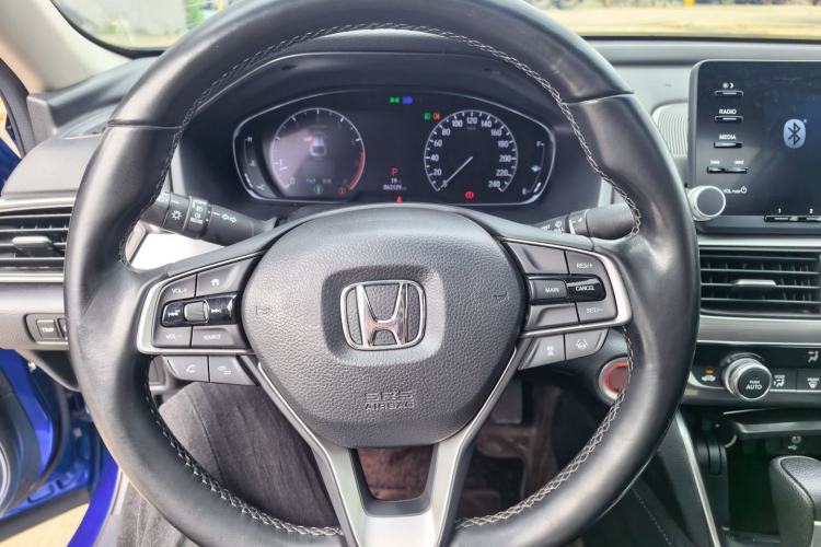 Used Honda Accord 2018 260TURBO Luxury Edition China V Emission Standard Steering Wheel