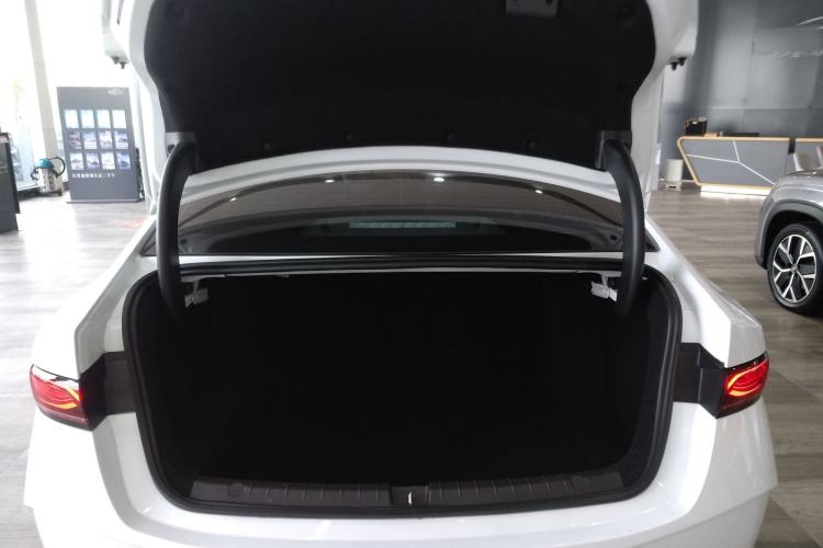 Used BYD Qin PLUS 2025 DM-i Smart Drive 120KM Superior Model