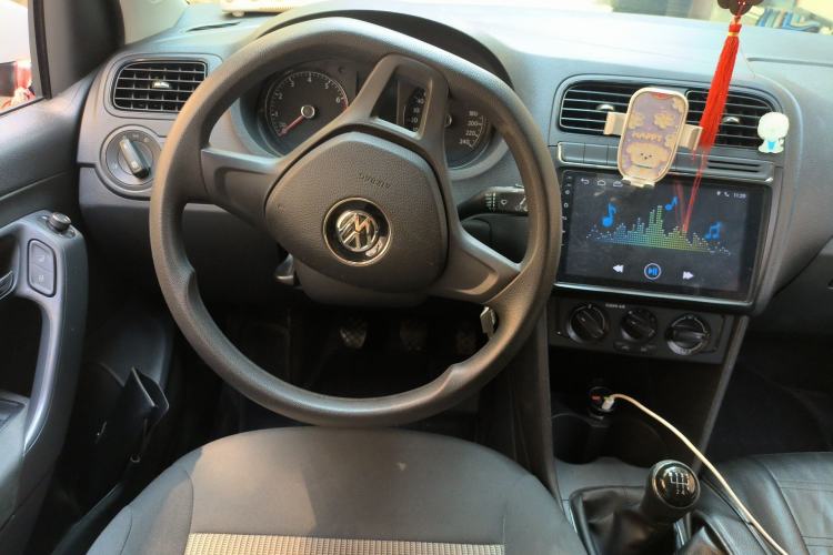 Used Volkswagen Polo 2016 1.4L Manual Fashion Model
