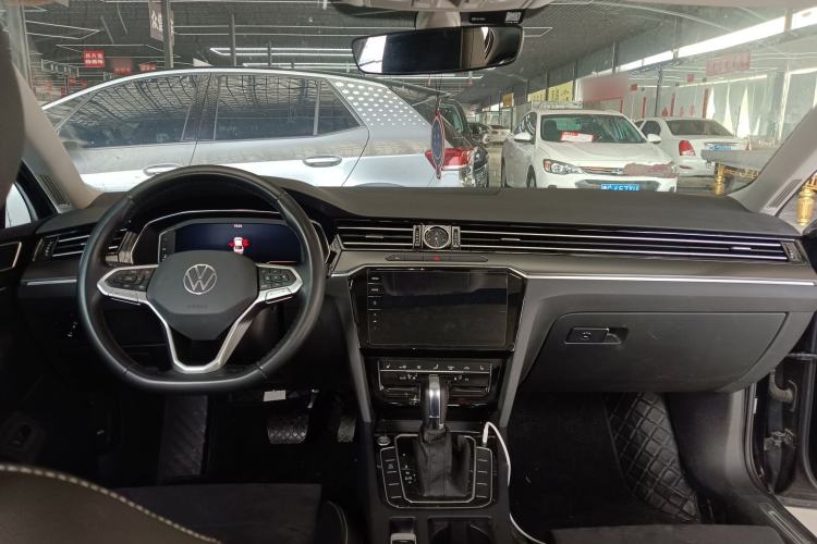Used Volkswagen Magotan 2020 330TSI DSG Luxury Edition Center Console