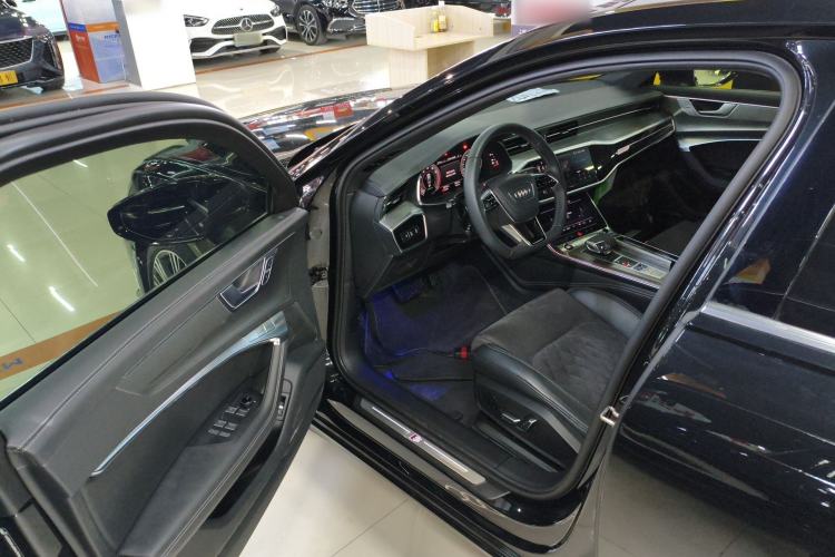 Used Audi A6L 2023 Updated 55 TFSI quattro Prestige Dynamic Edition