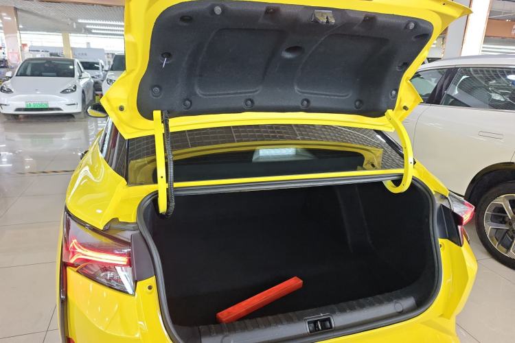 Used Dongfeng Aeolus Yixuan 2021 230T Automatic Hunter Edition