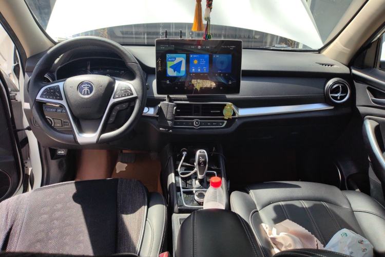 Used BYD Song New Energy 2019 Song EV500 Smart Connect Elite Model Center Console