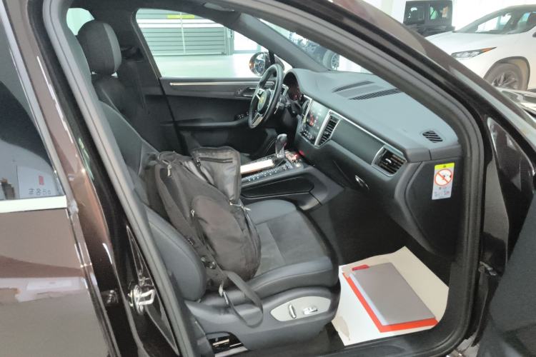 Used Porsche Macan 2017 Macan 2.0T
