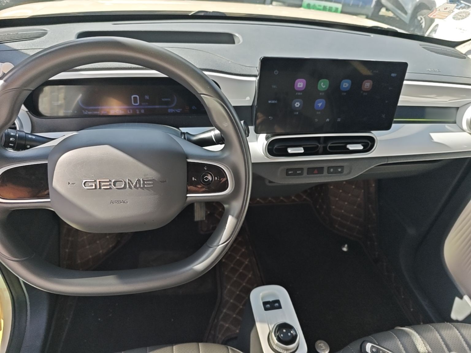 Geely Galaxy Panda 2025 210 km – Yuanqi Bear — снимка 12