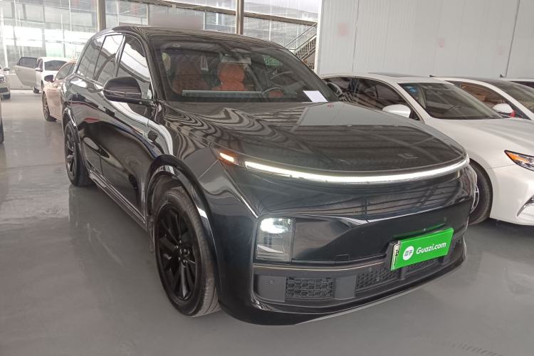 Used Li Auto L8 2023 Pro Model Exterior 1