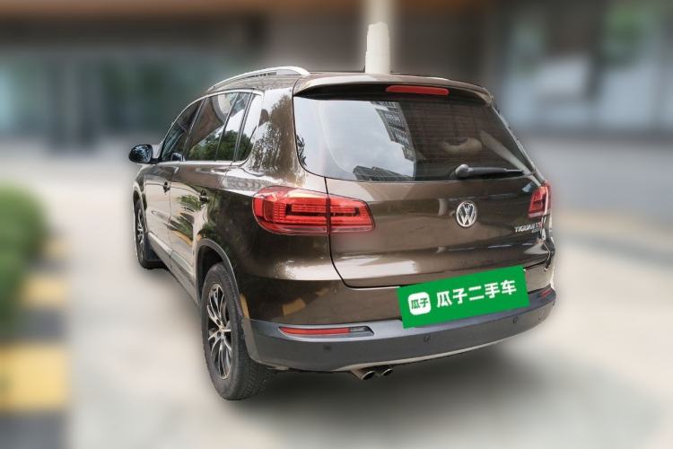 Used Volkswagen Tiguan 2013 1.8 TSI Automatic All-Wheel Drive Luxury Model Rear Left 45 Deg
