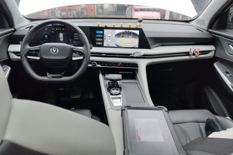 Used CHANGAN CS75 PLUS 2024 3rd Generation Champion Edition 1.5T Intelligent Drive Dynamic Model
