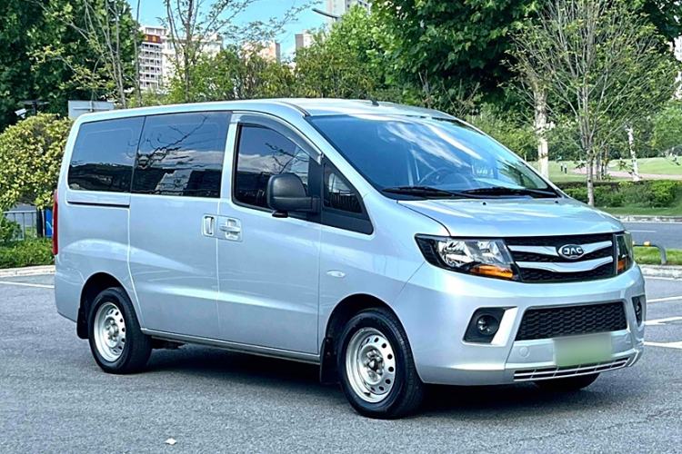 Used JAC Refine M3 2023 1.8L 5-Seater Classic Edition